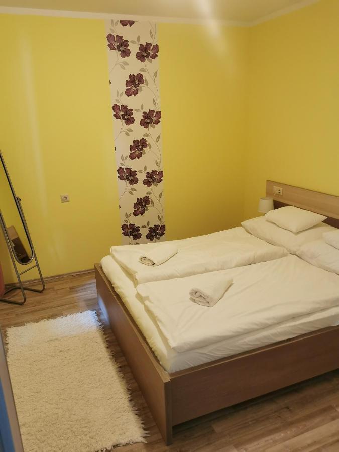 Szabo Apartman Sárvár Exteriér fotografie