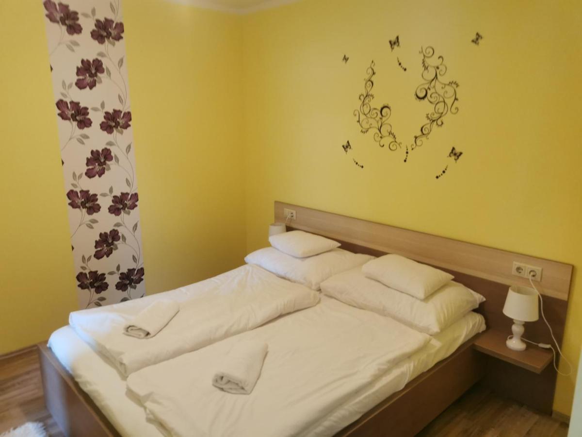 Szabo Apartman Sárvár Exteriér fotografie